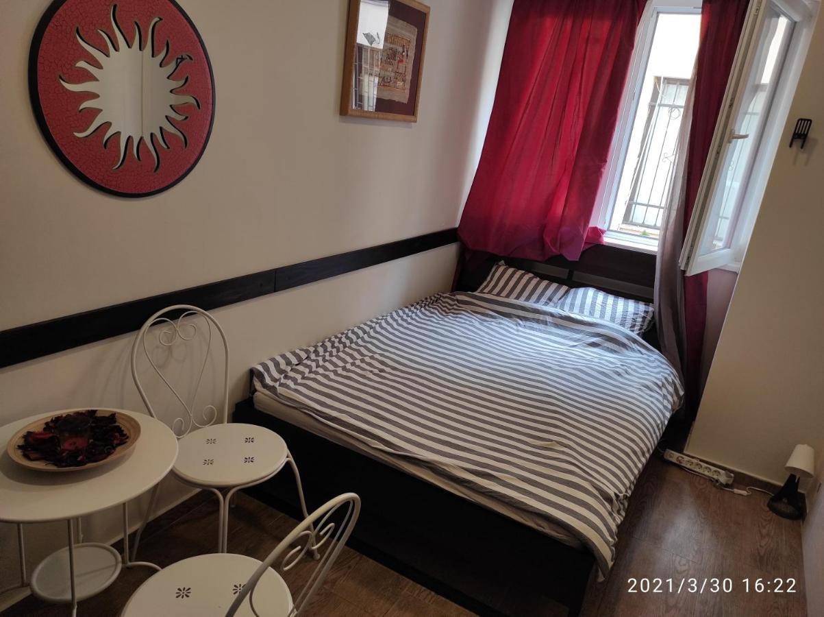 Retro Mini Apartment Zemun Exteriör bild